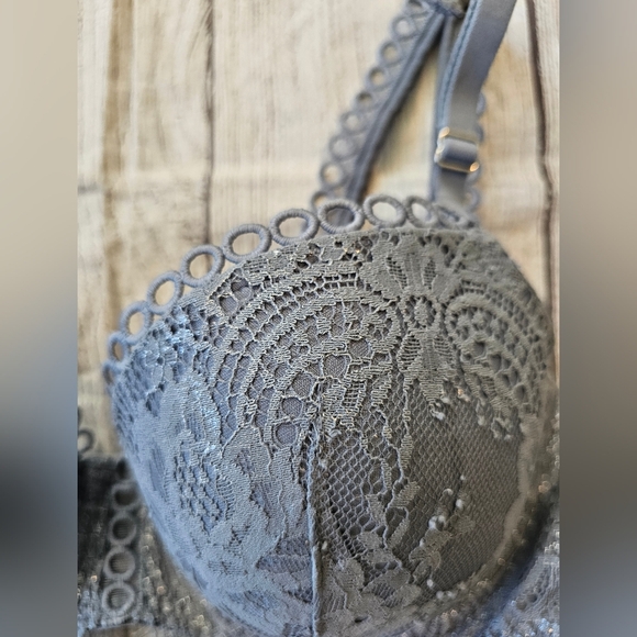 Victoria's Secret Dream Angels •Size 32D• Blue Lace Lined Underwire Demi Bra - Picture 2 of 7